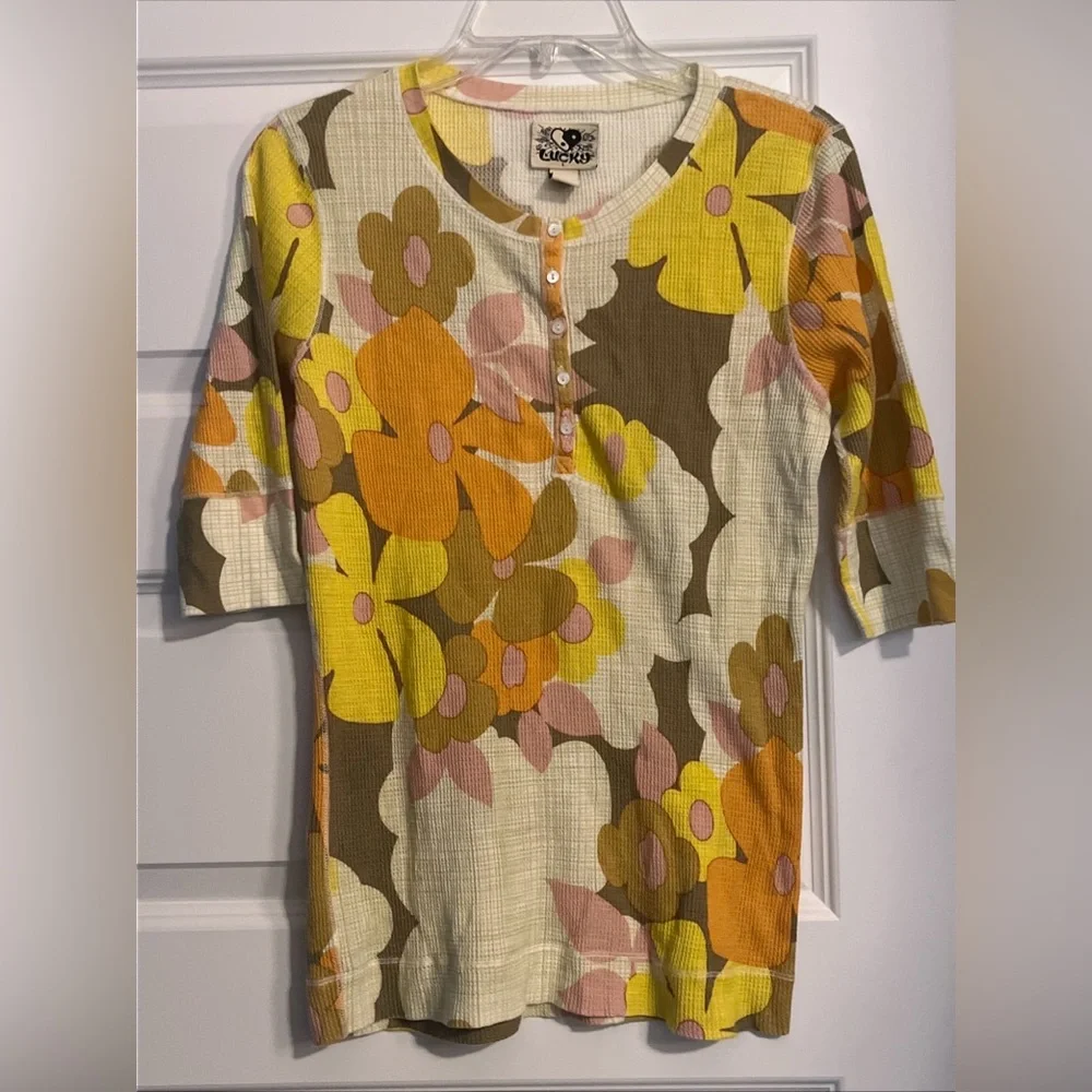 Adorable Lucky Brand Floral Thermal Henley Top L retro boho groovy - Picture 2 of 6